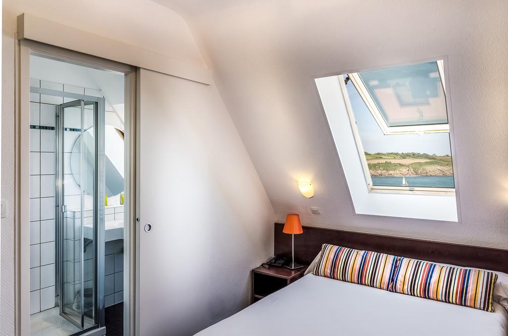 Hotel Du Port Et De L'Aven Nevez Room photo